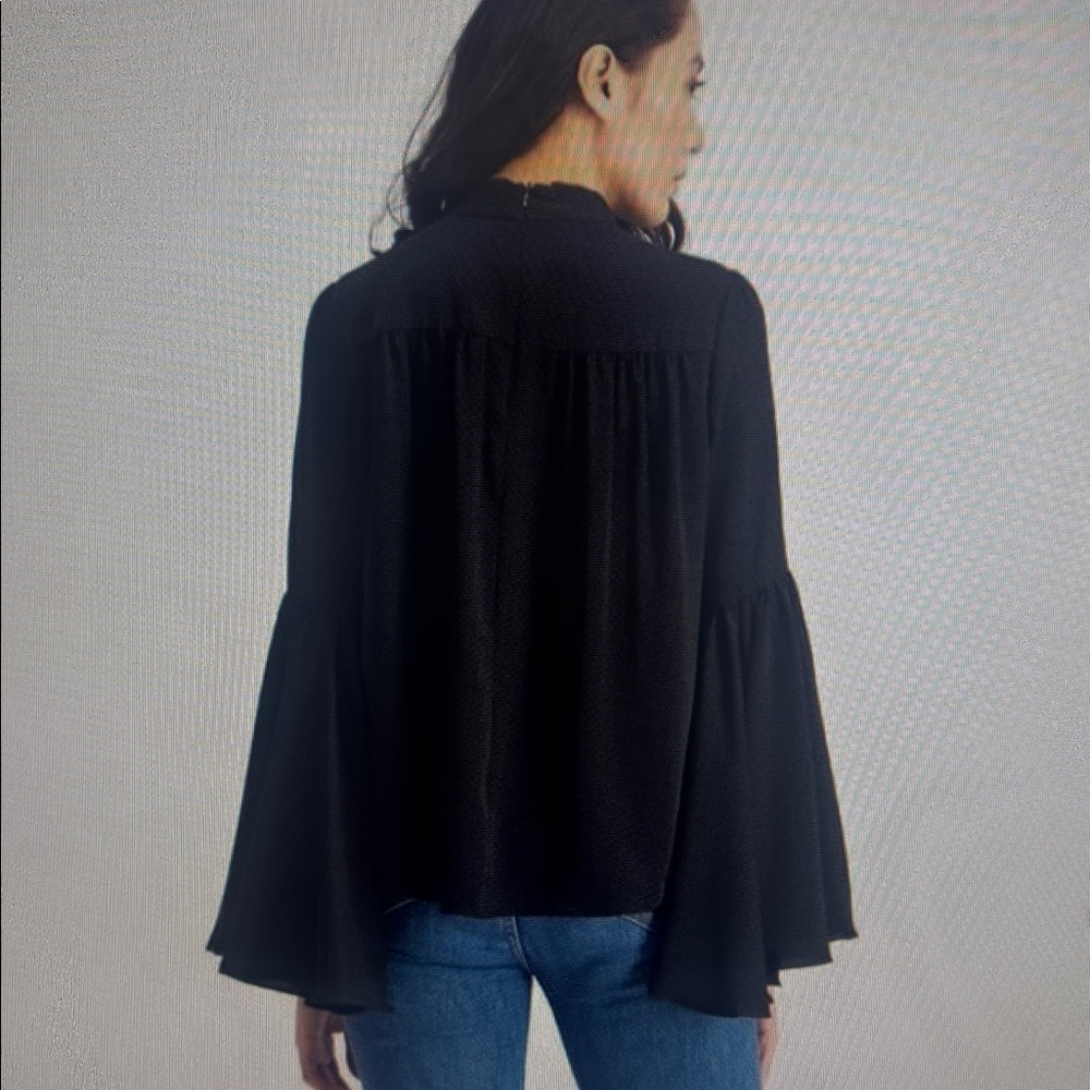 NWT Tahari Bell sleeve blouse.  Size Medium - Picture 2 of 4